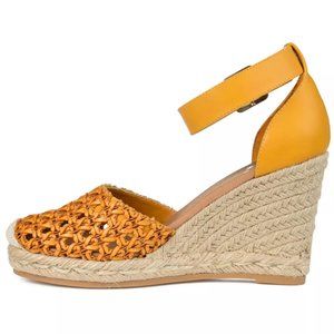 Journee Collection Womens Sierra Wedge Heel Espadrille Sandals (Mustard, Size 7)